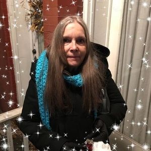 Meet your Posher, April d